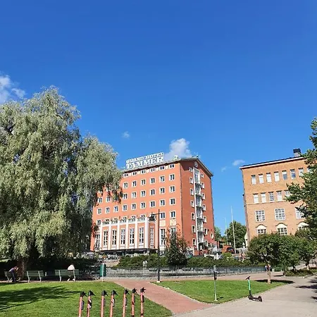 Modern Downtown Studio - 