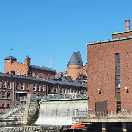 Modern Downtown Studio - 