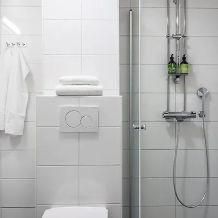 Modern Downtown Studio - 