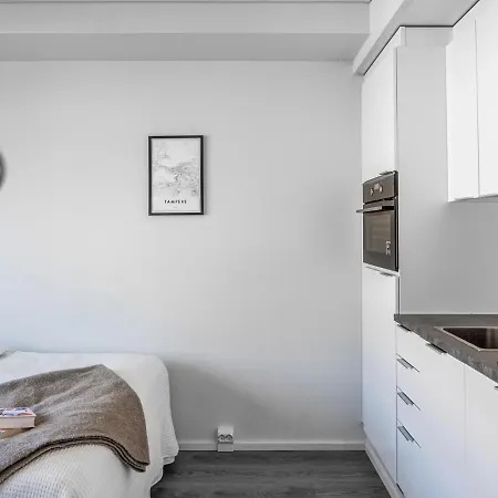 Modern Downtown Studio - 