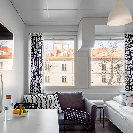 Modern Downtown Studio - 